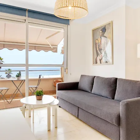 Apartamento Primera Linea De Playa, Aparcamiento Y Wifi Gratis *
